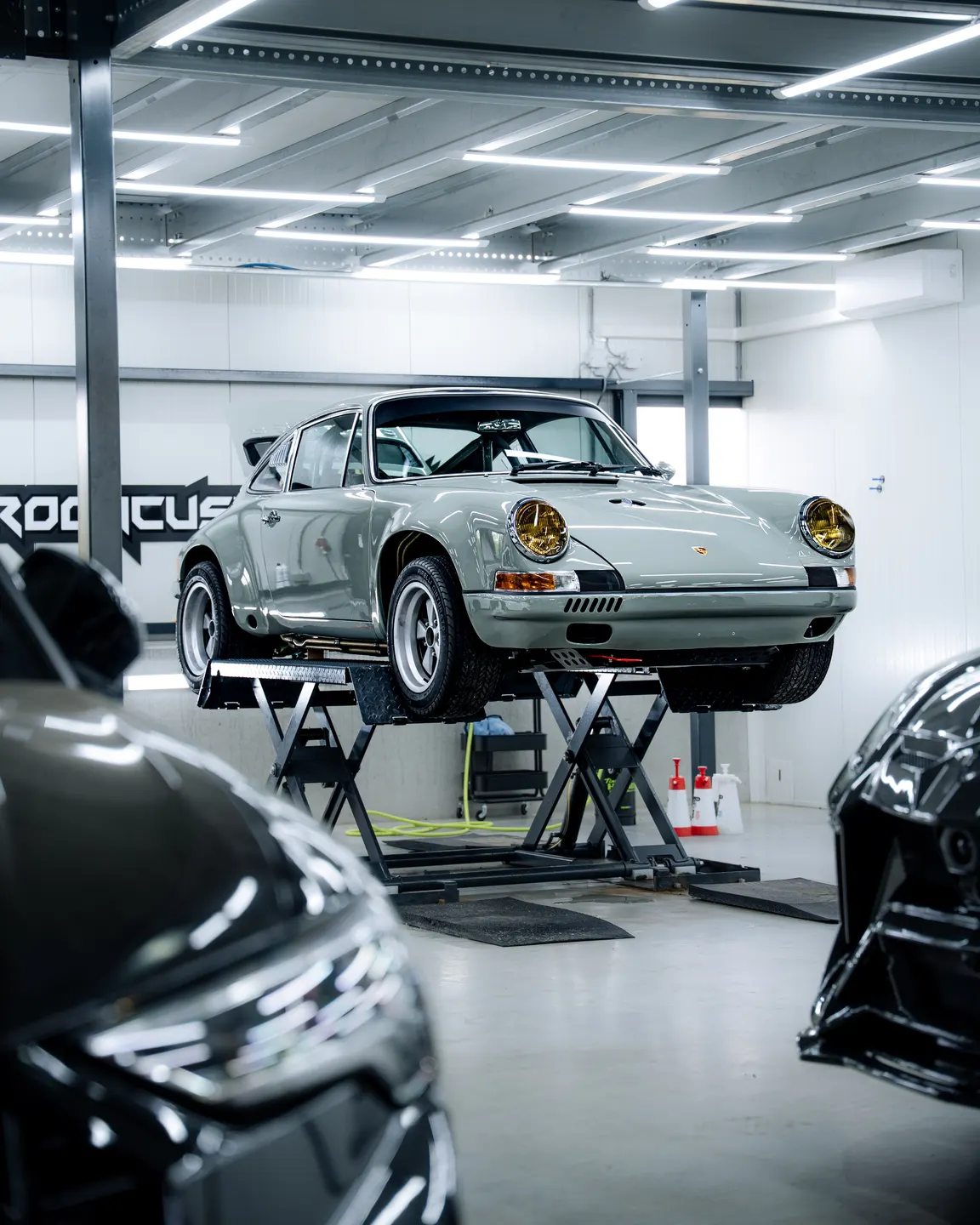 Workshop scene at Kroon Customizing